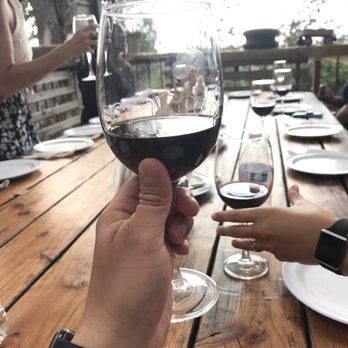 Ochento's Pizza - Wine? Yes please. Vino rojo. - Pizza Near Me - Ensenada, BCN Ochento's Pizza - Wine? Yes please. Vino rojo. - Pizza Near Me - Ensenada, BCN