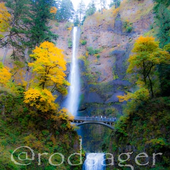 Multnomah Falls - Autumn is gorgeous - Hiking Near Me - Bridal Veil, Oregon Multnomah Falls - Autumn is gorgeous - Hiking Near Me - Bridal Veil, Oregon