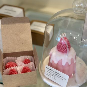 Ohh Macarons - Candles - Desserts Near Me - Bothell, Washington
