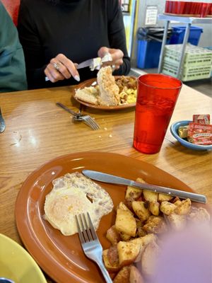 South Side Walnut Cafe by null