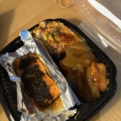 Habeebi’s Soul Food - Jerk salmon with smackin cheese & yams