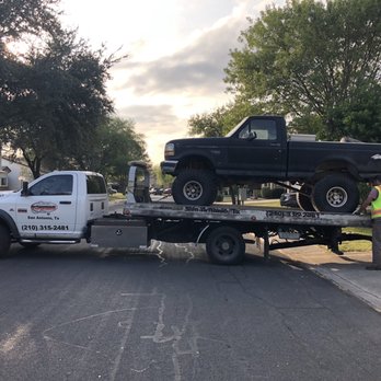 Daniel Towing - Towing Near Me - San Antonio, Texas