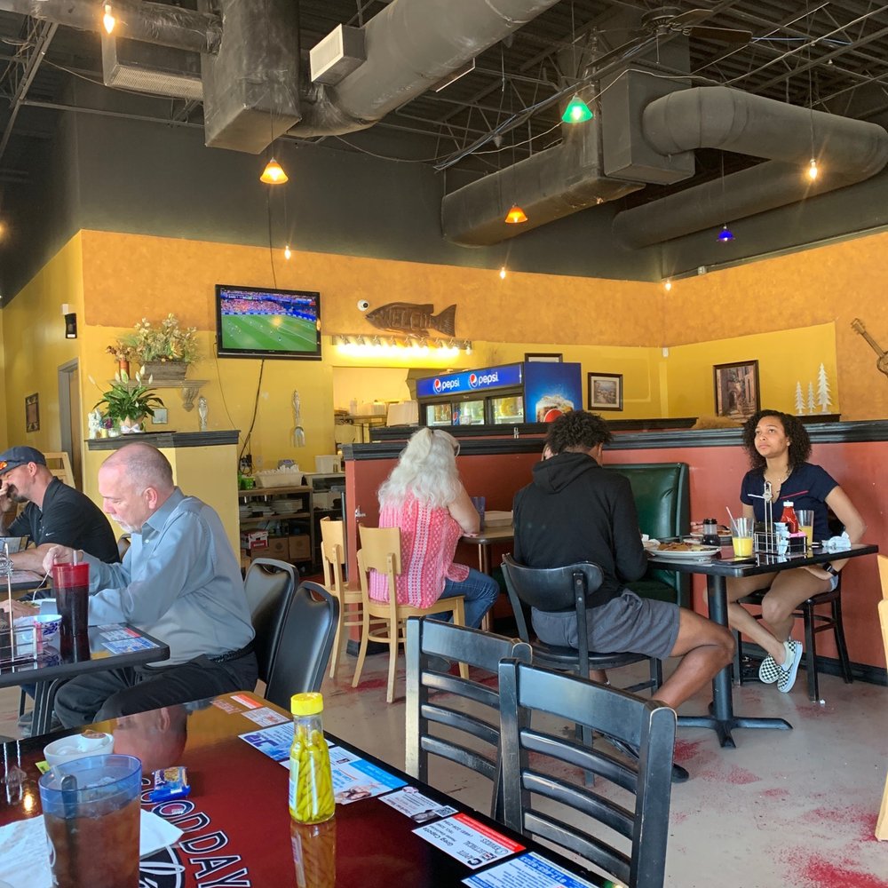 Good Day Cafe - Dining area in Good Day Cafe - Breakfast & Brunch Near Me - Arlington, Texas Good Day Cafe - Dining area in Good Day Cafe - Breakfast & Brunch Near Me - Arlington, Texas