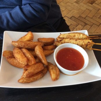 Da Vinci's - Chicken Skewers w/Potatoes - Tapas Bars Near Me - Isle of Man, IOM