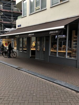 Puccini Bomboni by null