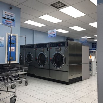 Ocean Breeze Laundromat - Clean, new machines - Laundromat Near Me - Costa Mesa, California Ocean Breeze Laundromat - Clean, new machines - Laundromat Near Me - Costa Mesa, California