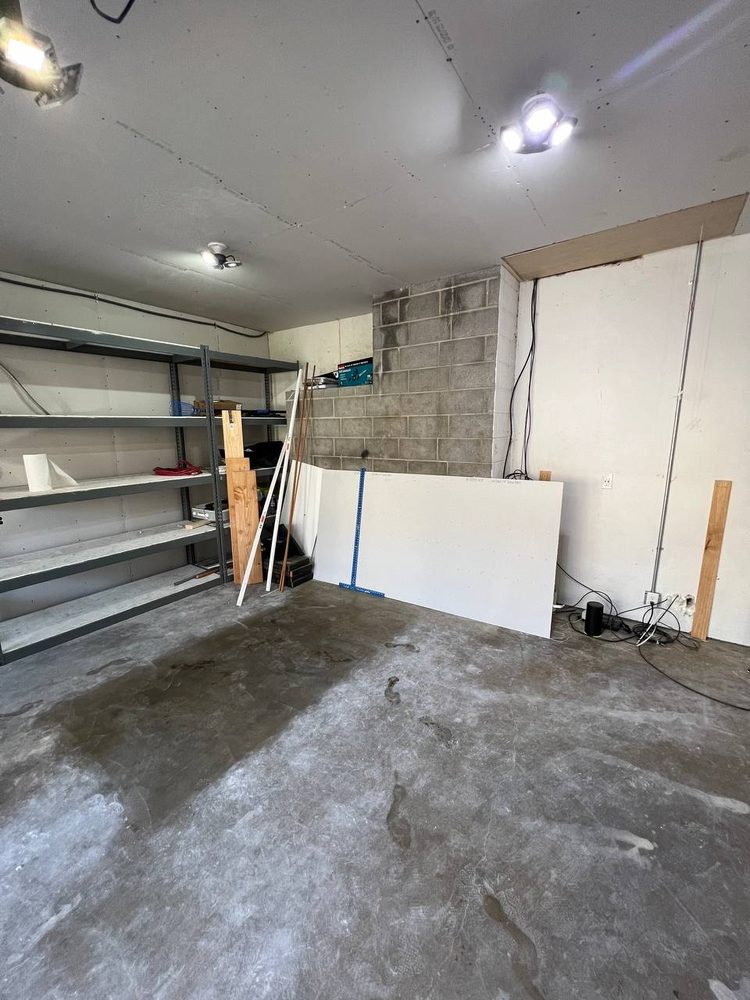 Slide of Daryna Construction