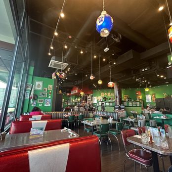 The Friendly Toast - Beautiful Interior - Breakfast & Brunch Near Me - Burlington, Massachusetts The Friendly Toast - Beautiful Interior - Breakfast & Brunch Near Me - Burlington, Massachusetts