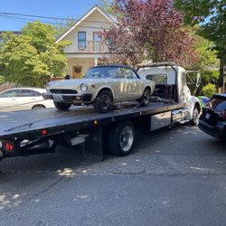 A&B Towing & Recovery - Car arriving in Portland.