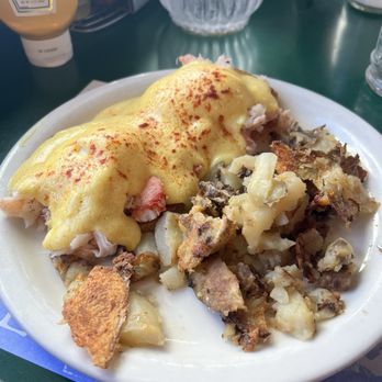 Gwennies Old Alaska Restaurant - Crab Benedict* - American Near Me - Anchorage, Alaska