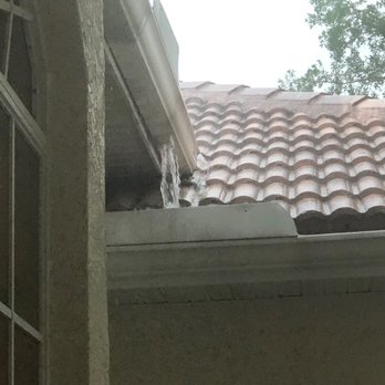 SWF Home Inspections - Gutters missing on front of home - Home Inspectors Near Me - Venice, Florida SWF Home Inspections - Gutters missing on front of home - Home Inspectors Near Me - Venice, Florida