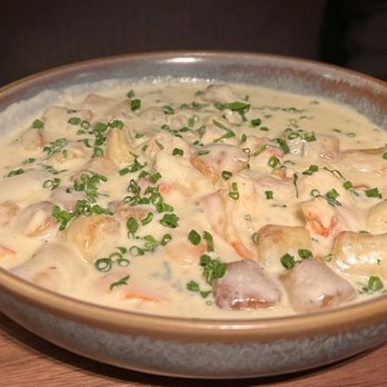 Posana Biltmore Park - Ricotta gnocchi with cold-water lobster and cream sauce were very good. - New American Near Me - Asheville, North Carolina Posana Biltmore Park - Ricotta gnocchi with cold-water lobster and cream sauce were very good. - New American Near Me - Asheville, North Carolina