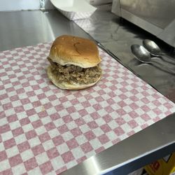 Kaylee’s BBQ WAGON - Homemade BBQ with southern style homemade slaw