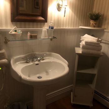 Inn At Stony Creek - Hotels Near Me - Warwick, New York Inn At Stony Creek - Hotels Near Me - Warwick, New York