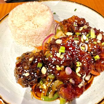 mr. Chow Modern Asian Bistro - General Tso shrimp - Pan Asian Near Me - Sint Maarten mr. Chow Modern Asian Bistro - General Tso shrimp - Pan Asian Near Me - Sint Maarten