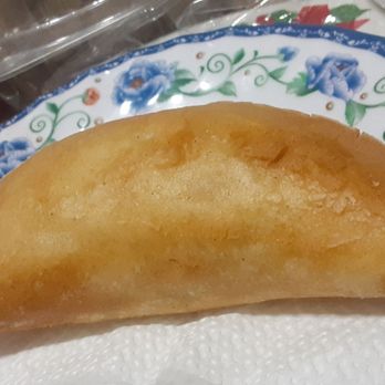 Sabor Venezolano - Austin - Venezuelan Cazon (Dogfish) Golden Fried Corn Masa Empanada. Dr Wiley Coyote SFO... - Empanadas Near Me - Austin, Texas Sabor Venezolano - Austin - Venezuelan Cazon (Dogfish) Golden Fried Corn Masa Empanada. Dr Wiley Coyote SFO... - Empanadas Near Me - Austin, Texas