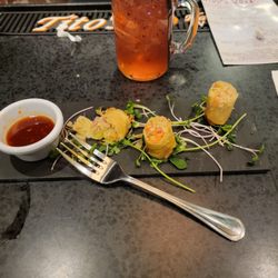 Magnolia Cafe - Delicious dinner tonight. The staff is awesome