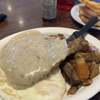 Bisbee Breakfast Club - CFS eggs home fries - Coffee & Tea Near Me - Tucson, Arizona