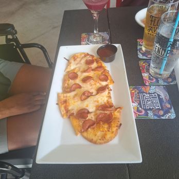 Florida Avenue Brewing Co. - Pepperoni hot honey pizza - Breweries Near Me - Wesley Chapel, Florida Florida Avenue Brewing Co. - Pepperoni hot honey pizza - Breweries Near Me - Wesley Chapel, Florida