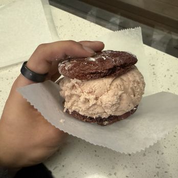 Heap's Ice Cream - Strawberries and cream ice cream sandwich - Ice Cream & Frozen Yogurt Near Me - Brooklyn, New York