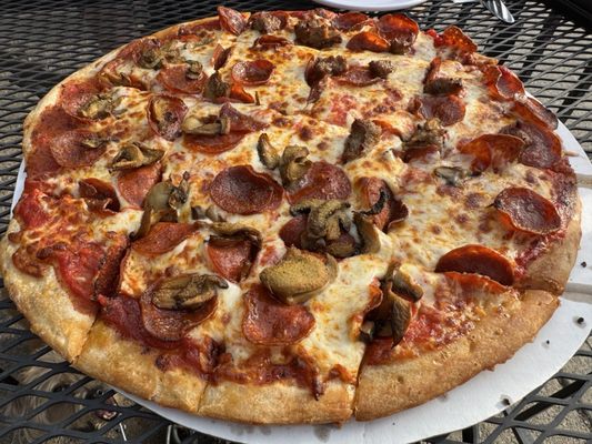 Plank's Bier Garten by null