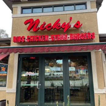 NICKY’S RED HOTS - Updated July 2024 - 86 Photos & 250 Reviews - 335 E ...