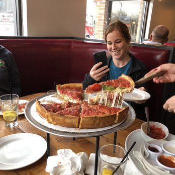 Giordano's - Beautiful - Pizza Near Me - Rosemont, Illinois Giordano's - Beautiful - Pizza Near Me - Rosemont, Illinois
