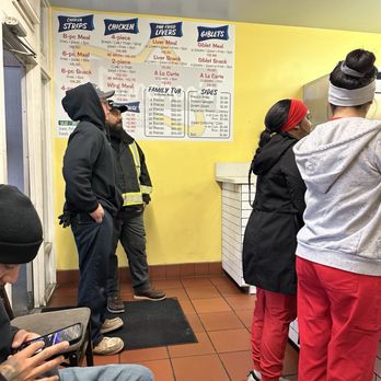 Donahoo's Golden Chicken - Chicken Shop Near Me - Ontario, California