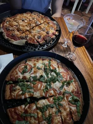 Louie's by null