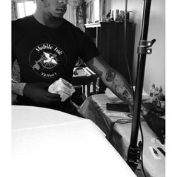 Mobile Ink Tattoos - Setting up