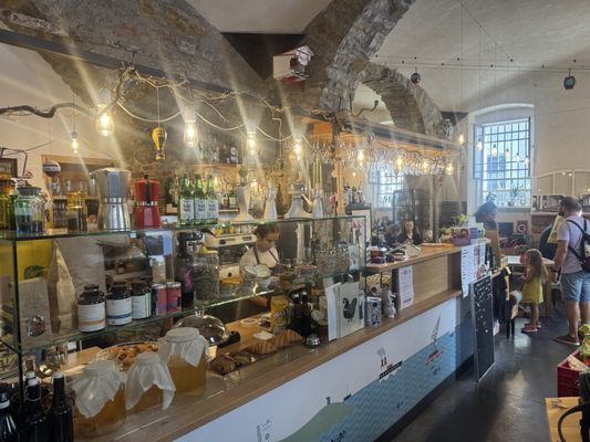 Mimì e Cocotte by null