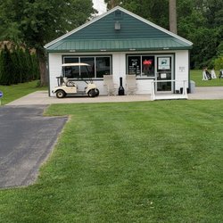 Spring Meadows Driving Range - Golf shop