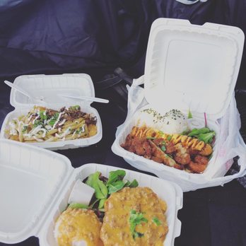 Happy Belly Eatery - Country Fried Steak with Chorizo Gravy, tater tots and fries with Chimichurri steak, The Happy Mix - Food Trucks Near Me