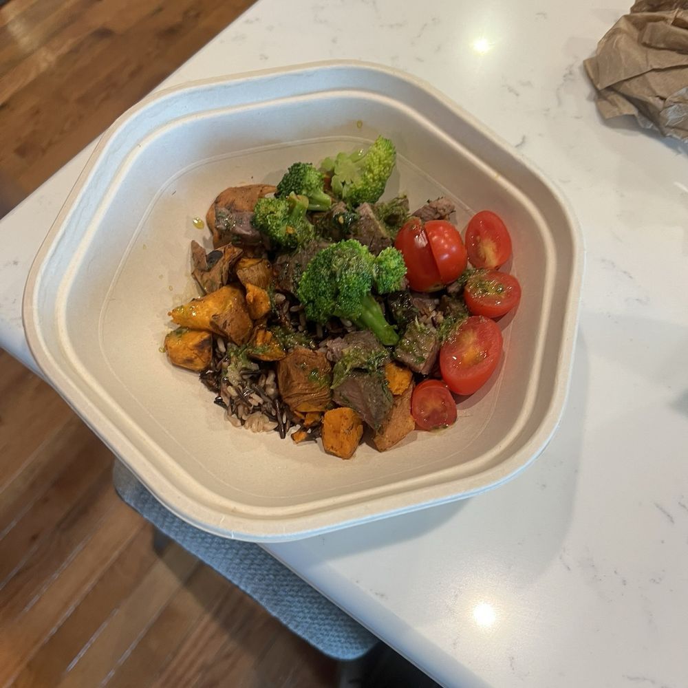 sweetgreen - Healthy Salads, Wraps, and Bowls - Caramelized Garlic Steak - Salad Near Me - Deer Park, Illinois sweetgreen - Healthy Salads, Wraps, and Bowls - Caramelized Garlic Steak - Salad Near Me - Deer Park, Illinois