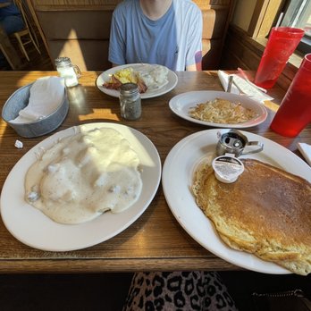 Farmer's Feed Mill Restaurant - New American Near Me - Leitchfield, Kentucky