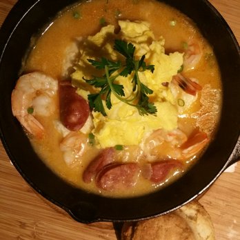 Bella's Cafe - Cheesy grits with shrimp. Also delicious. - Breakfast & Brunch Near Me - New Haven, Connecticut Bella's Cafe - Cheesy grits with shrimp. Also delicious. - Breakfast & Brunch Near Me - New Haven, Connecticut