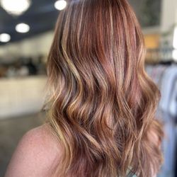 Vintage Pearl Salon - Marissa is an amazing colorist!