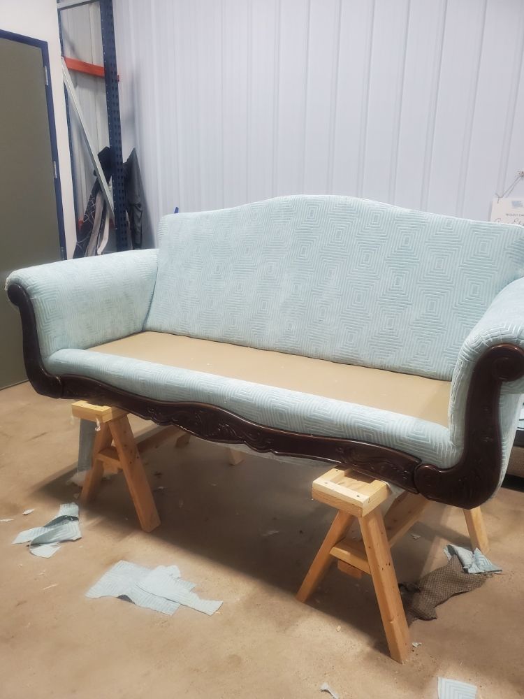 ALORA’S UPHOLSTERY 3500 Scotts Ln, Philadelphia, Pennsylvania