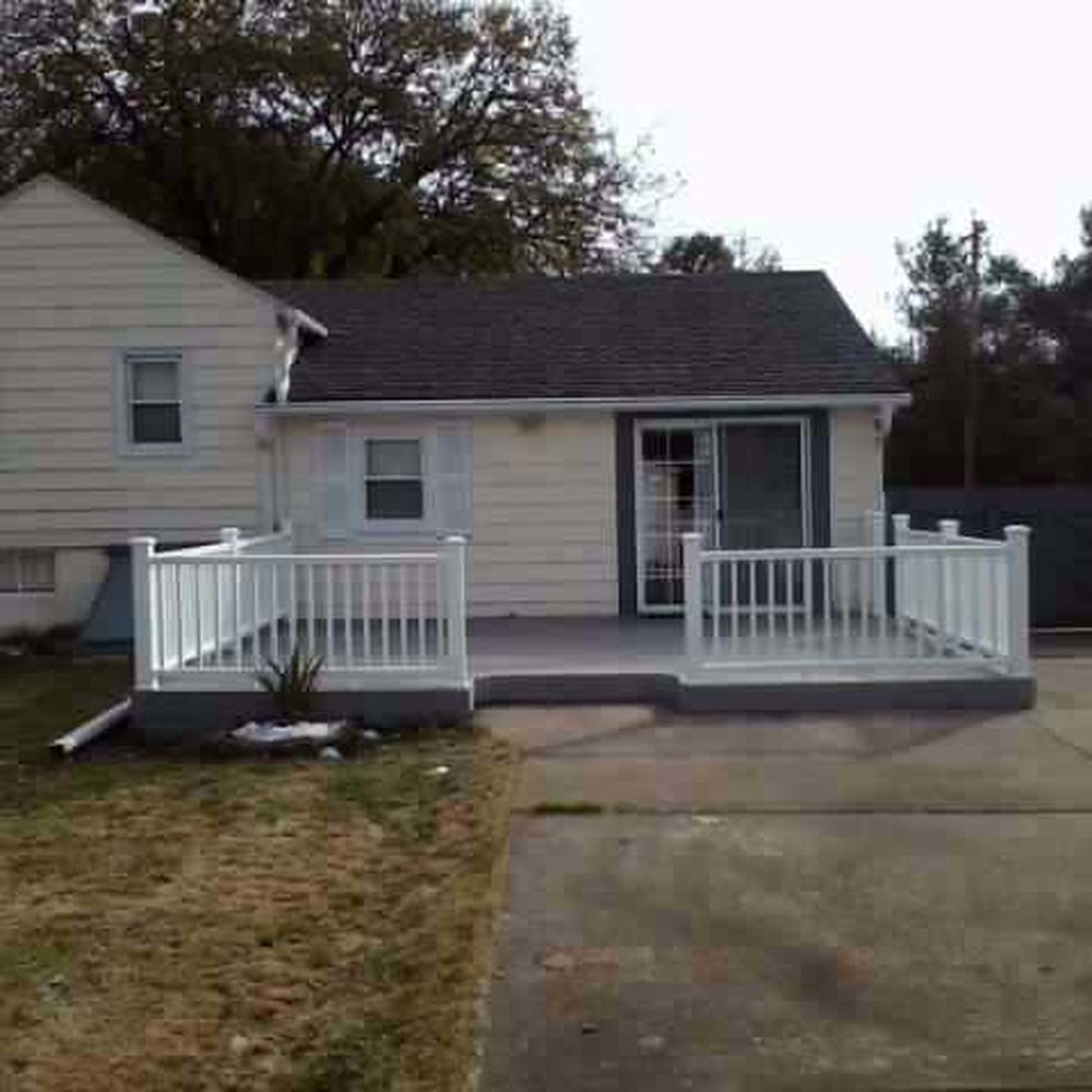 Cochranville Construction - At the Hornock house in Glasgow DE. This is our new porch. Great work you all. There are two other photots on my fb. page. - General Contractors Near Me