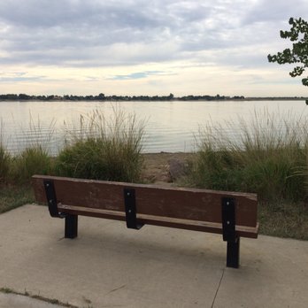 Boyd Lake State Park - Plenty of places to take a break along the walk - Parks Near Me - Loveland, Colorado