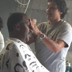 M & D's Barbershop