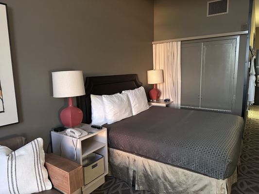 Proximity Hotel by null