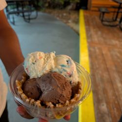 Bruster's Real Ice Cream