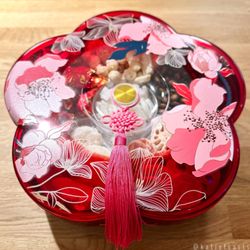 Grand Tea and Imports - Prosperity tray and lucky knot