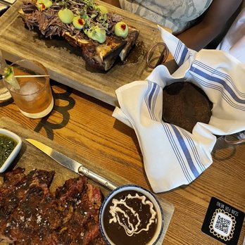 Casi Cielo - Rib eye (ENTRECOTE MEXICANO) and Tuetano de Res (beef bone marrow with lamb) - Cocktail Bars Near Me - Atlanta, Georgia