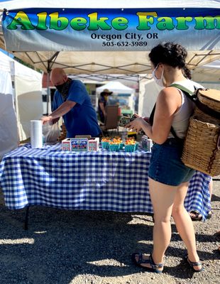 Montavilla Farmers Market by null