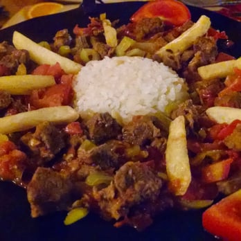 Kale Terrasse Restaurant - Sactava Tavuk (25 TL) - 2.5 stars, really bland, though fun w/ the wok & flame (Thurs dinner 2015-05-21) - Turkish Near Me - Nevşehir, 50
