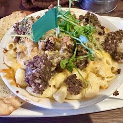 The Ben Nevis - Macaroni and cheese with haggis