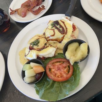 Le Peep - Breakfast & Brunch Near Me - Edison, New Jersey Le Peep - Breakfast & Brunch Near Me - Edison, New Jersey