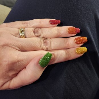 Dip nails - Fall nails like leaves changing color - Nail Salons Near Me - North Las Vegas, Nevada Dip nails - Fall nails like leaves changing color - Nail Salons Near Me - North Las Vegas, Nevada
